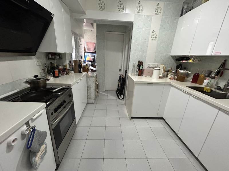 Housing image — Kitchen