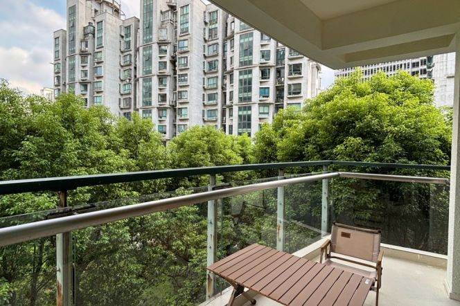 2BR Apartment near Zhongtan Rd Metro (L13)