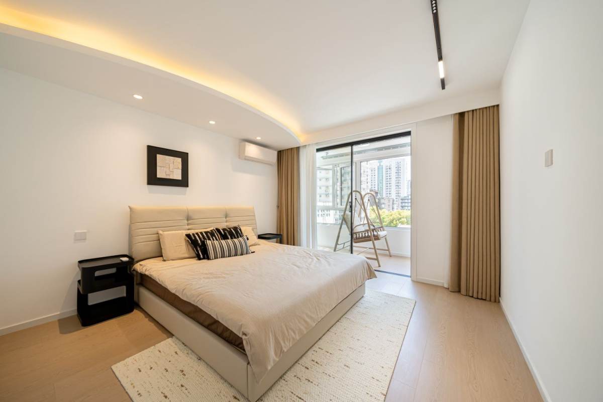 Housing image — Bedroom