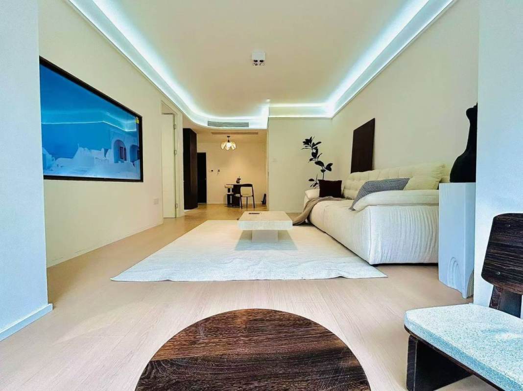 Housing image — Living Room