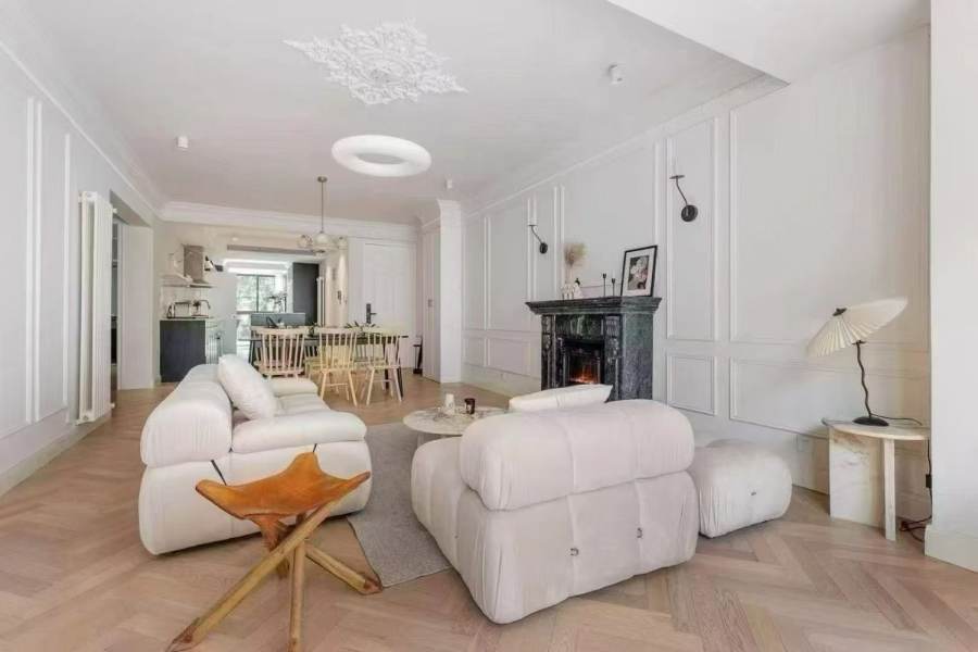 Housing image — Living Room