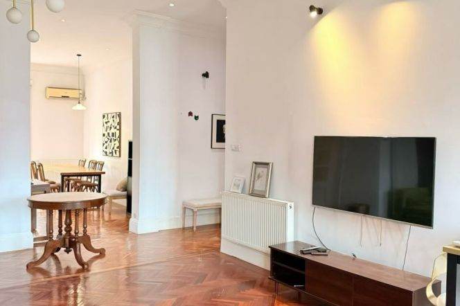 Spacious 2BR Apartment near Xintiandi Metro (L10/L13)