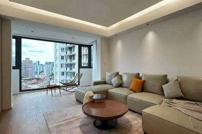 High-Floor 3BR Apartment near Zhongshan Park (L2/L3/L4)