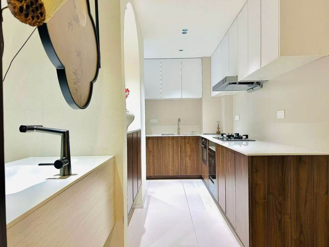 Housing image — Kitchen