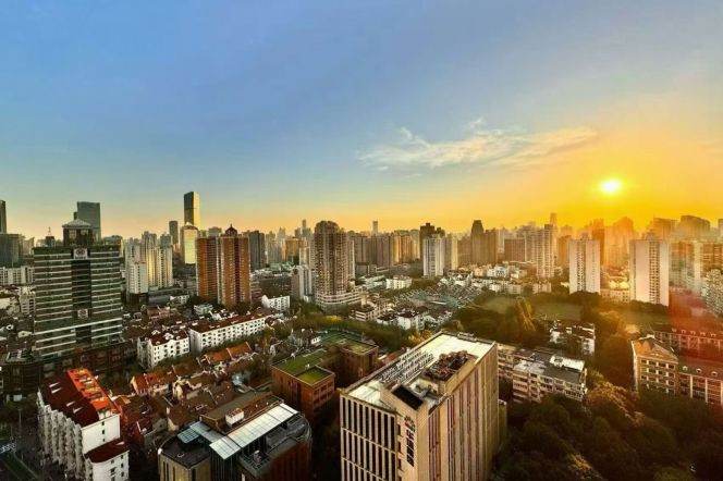 2BR Apartment near Changping Rd Metro (L7)