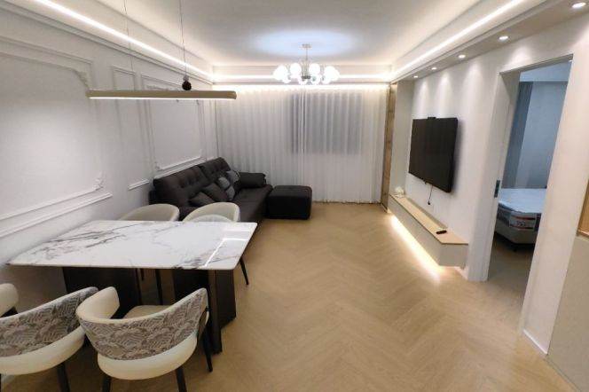 3BR Apartment near Zhongshan Park (L2/L11)
