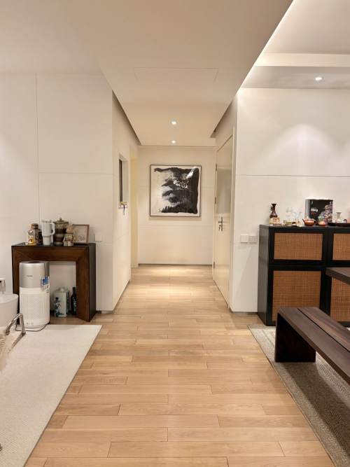 Housing image — Living Room