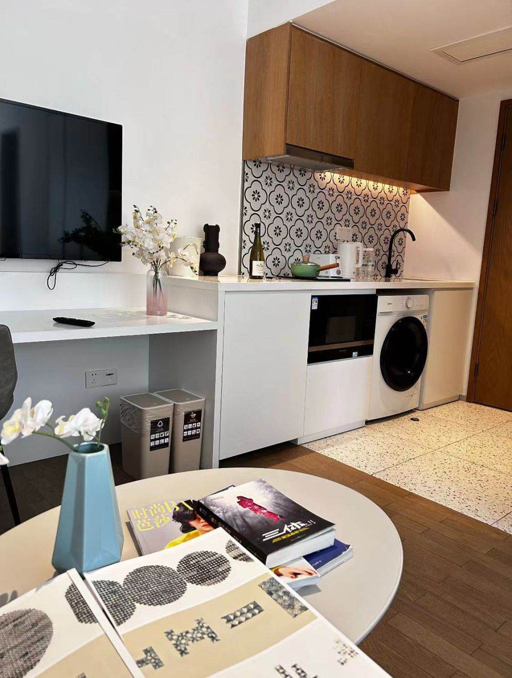 Housing image — Living Room