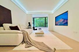 Spacious 2BR Apartment near Zhenping Rd Metro with Green View (L3/L4/L7)