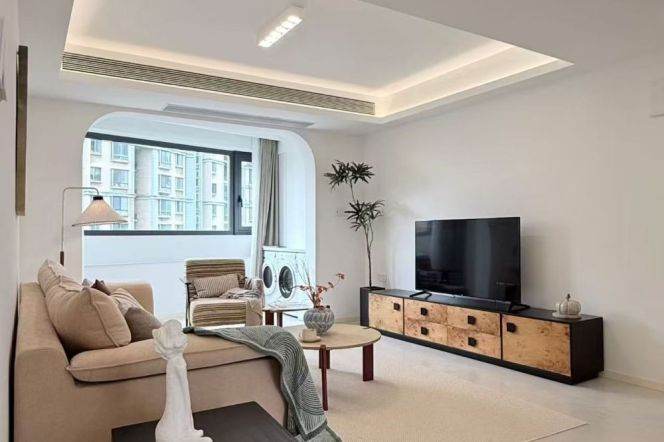 2BR Apartment near Guilin Rd Metro (L9/L15)