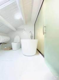 Housing image — Bathroom