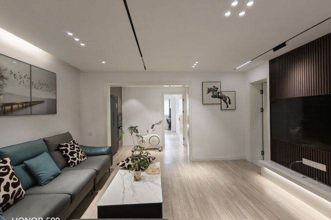 3BR Apartment at Huaye Unit (L2/L12/L13)