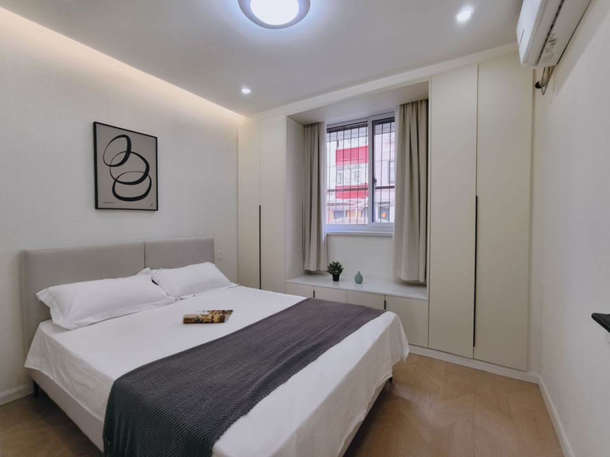 Housing image — Bedroom