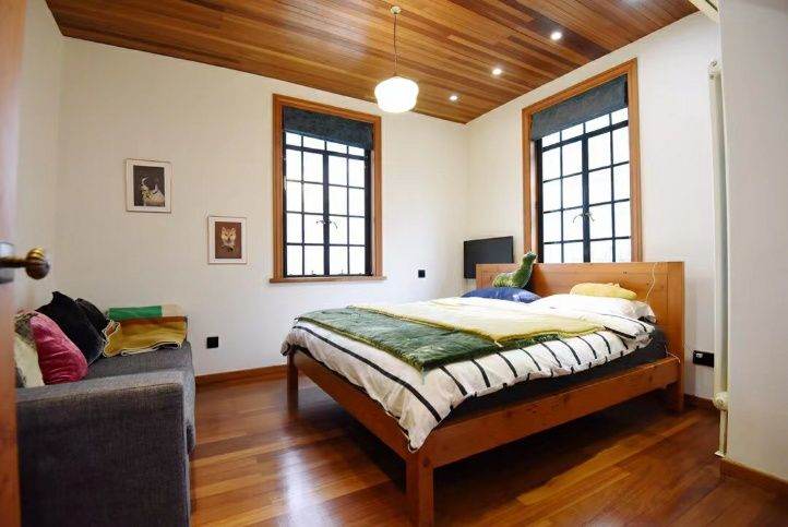 Housing image — Bedroom