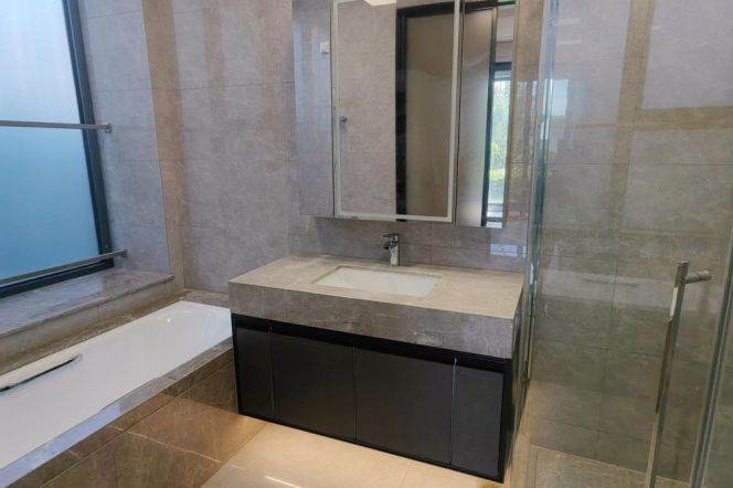 3BR Apartment near Oriental Sports Center Metro with Floor-to-Ceiling Windows