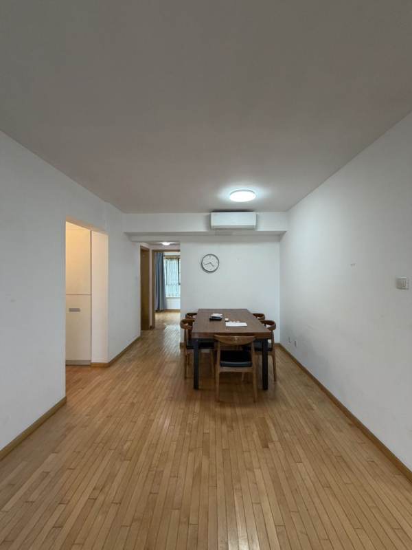 Housing image — Living Room