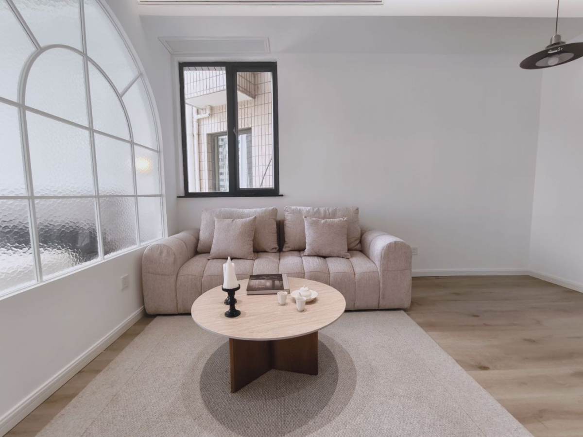 Housing image — Living Room