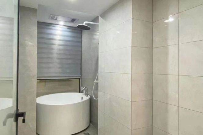 4BR Apartment near People's Square (L1/L2/L8)