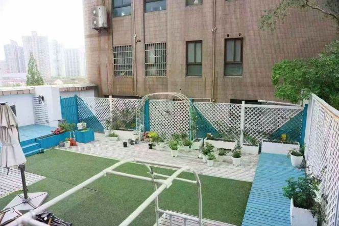 Spacious 3BR Apartment near South Shaanxi Rd Metro with Terrace