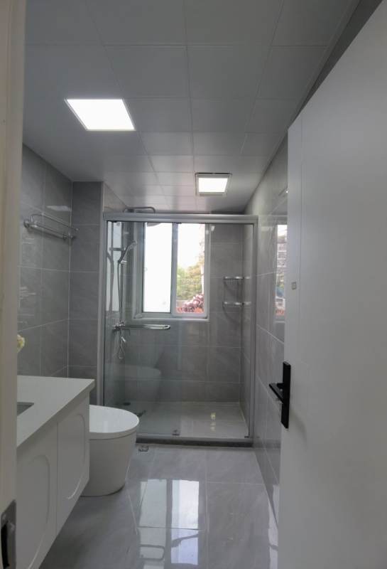 Housing image — Bathroom