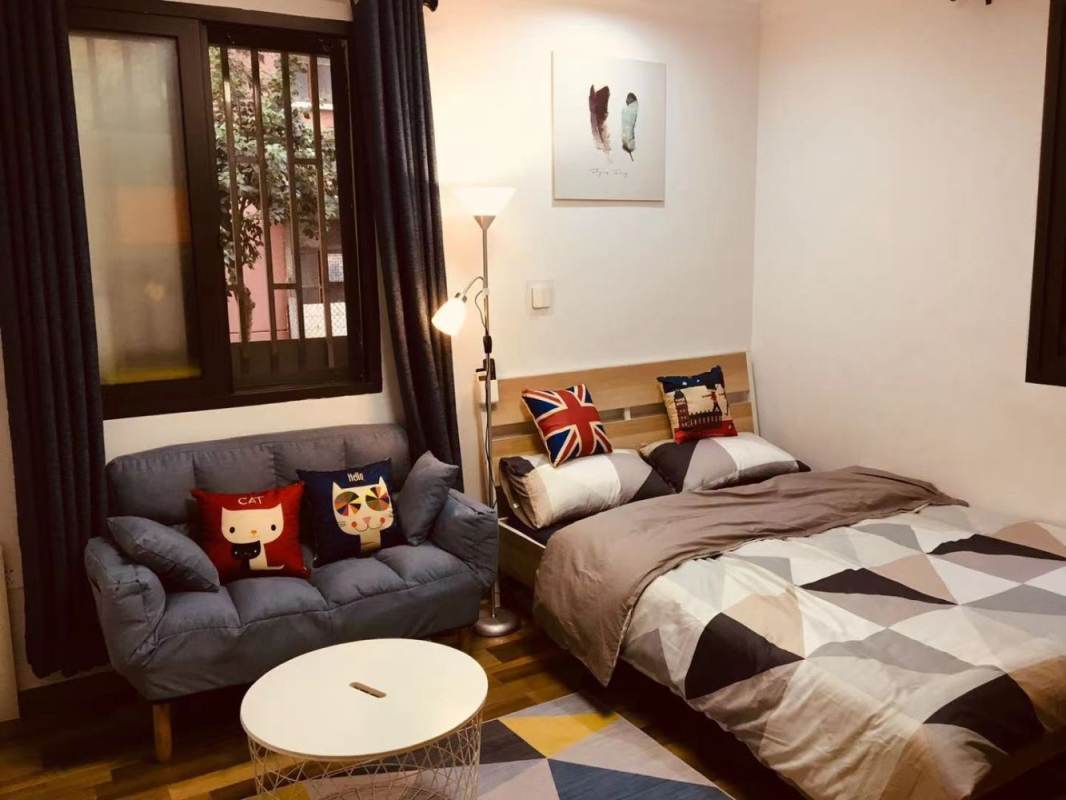 Housing image — Living Room