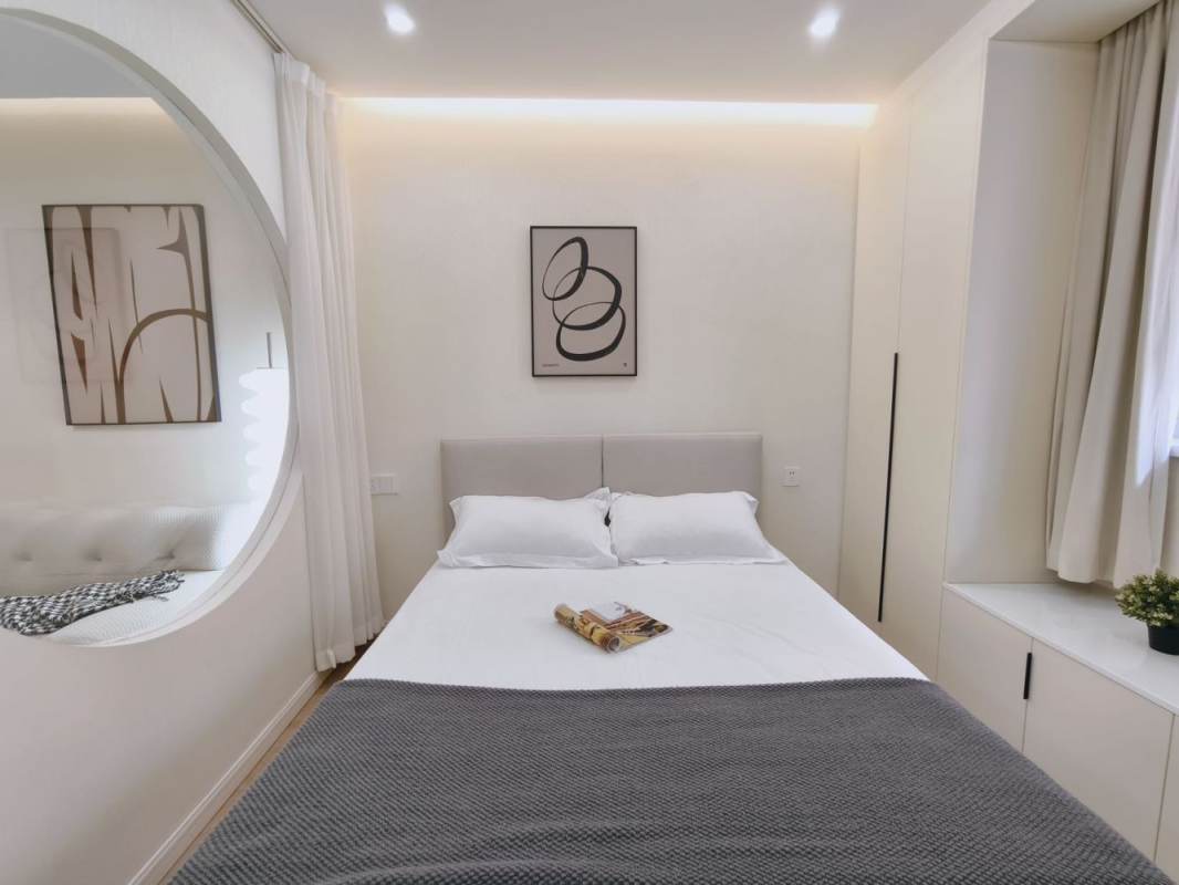 Housing image — Bedroom