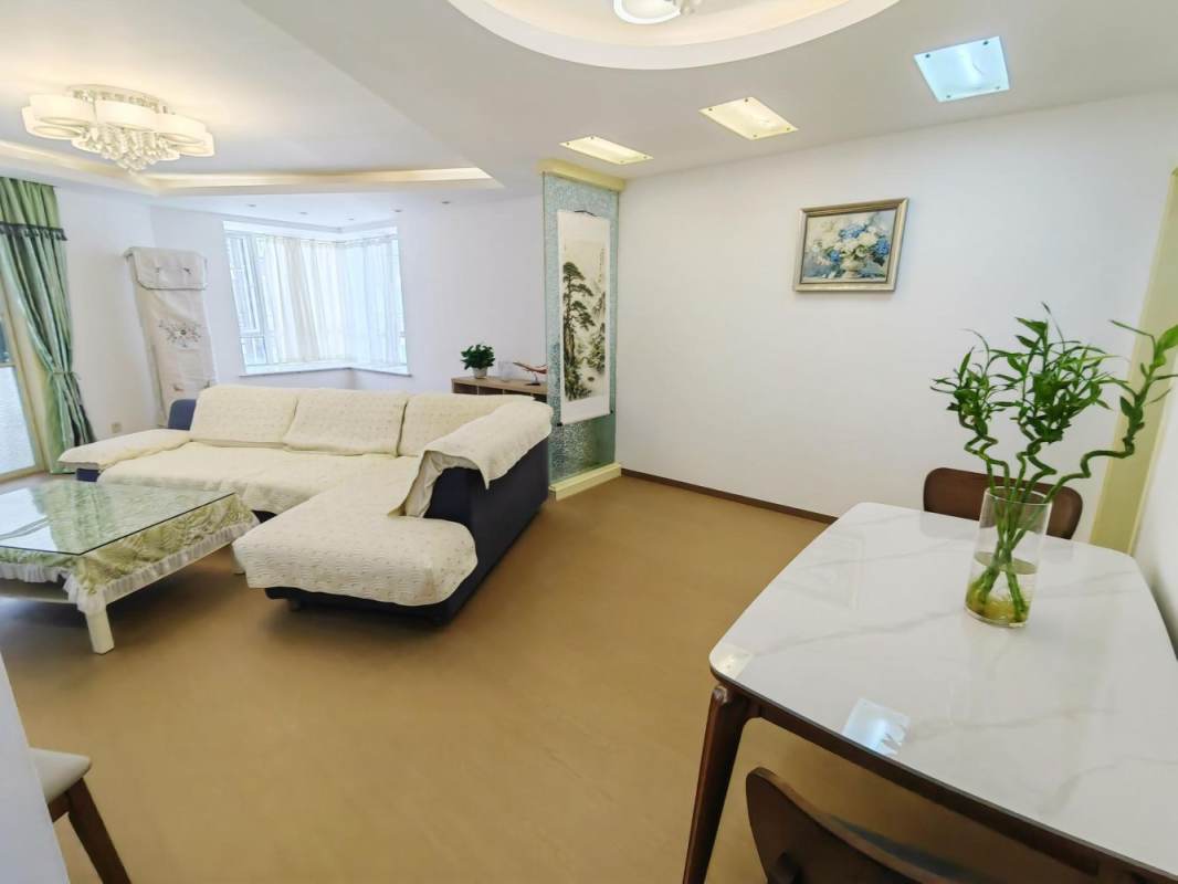 Housing image — Living Room