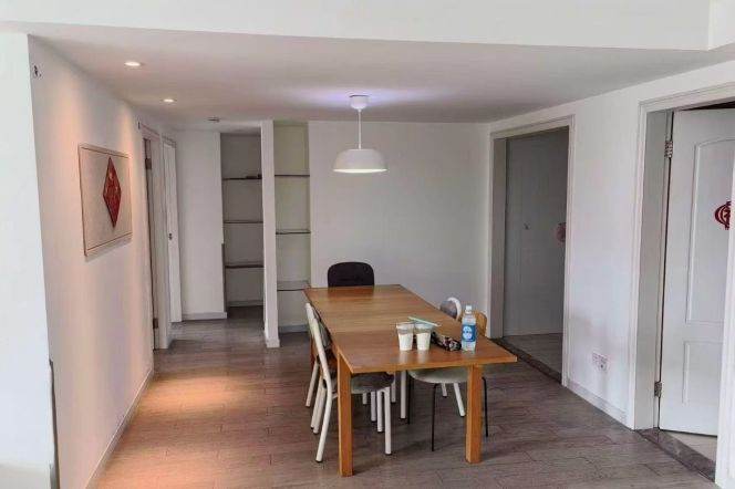 Spacious 3BR Apartment near South Shaanxi Rd Metro with Terrace