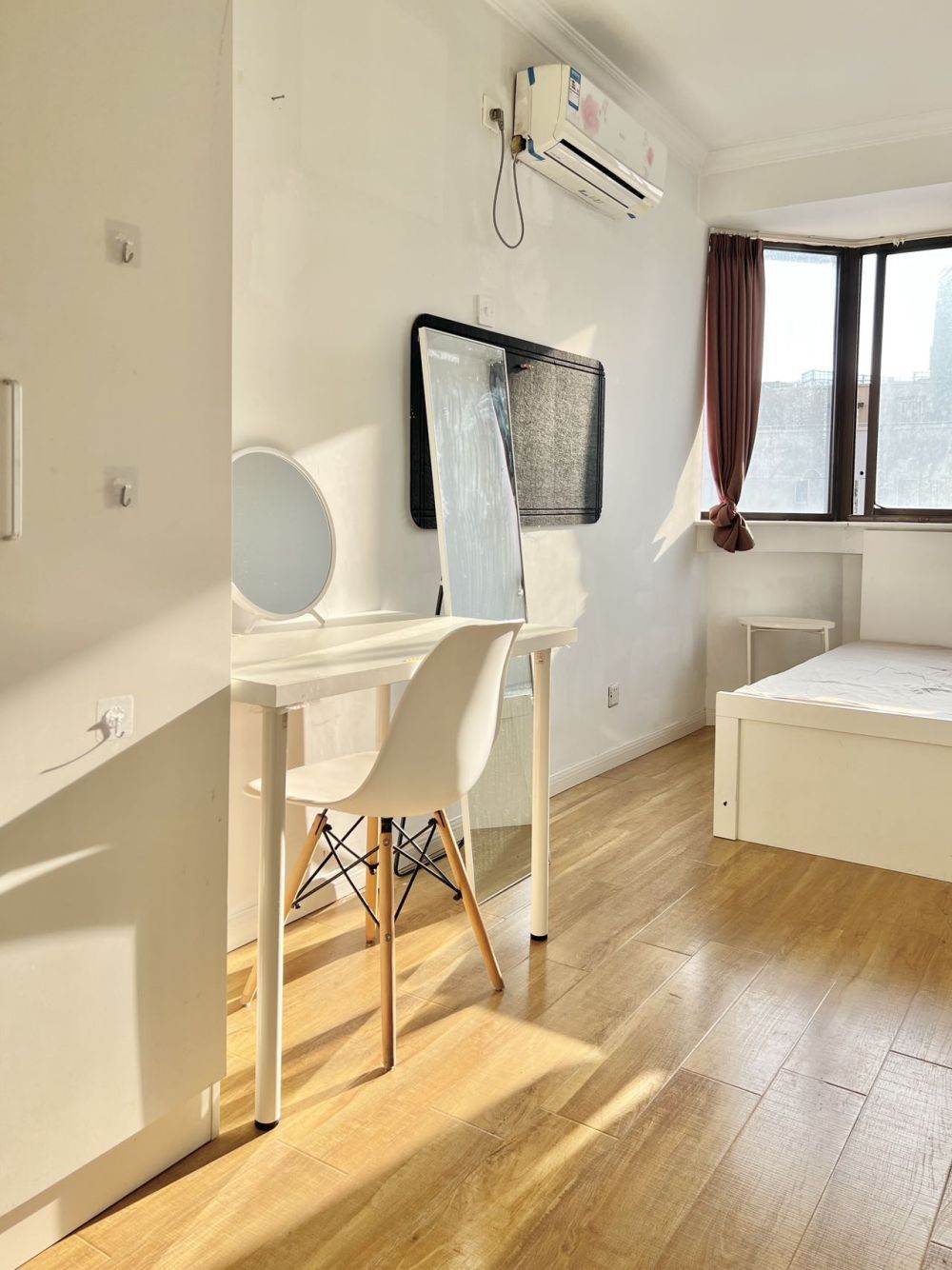 Housing image — Bedroom