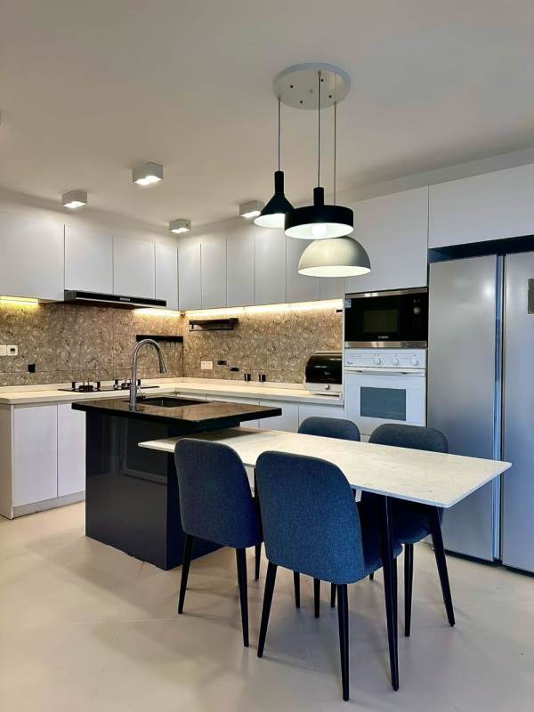 Housing image — Dining Area