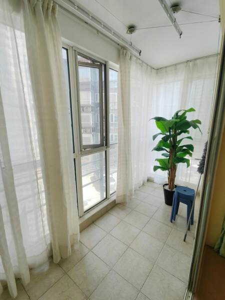 Housing image — Balcony