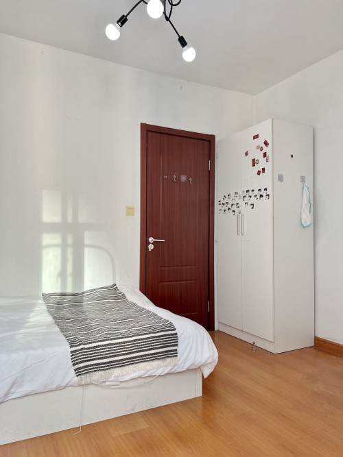 Housing image — Bedroom