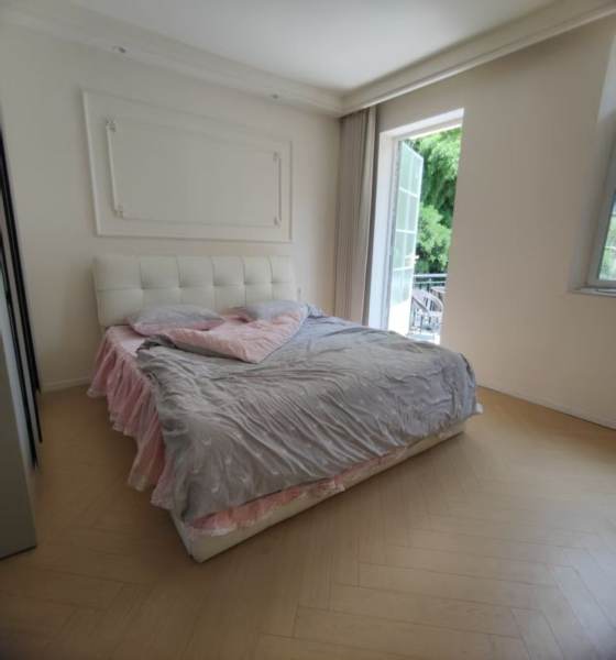 Housing image — Bedroom