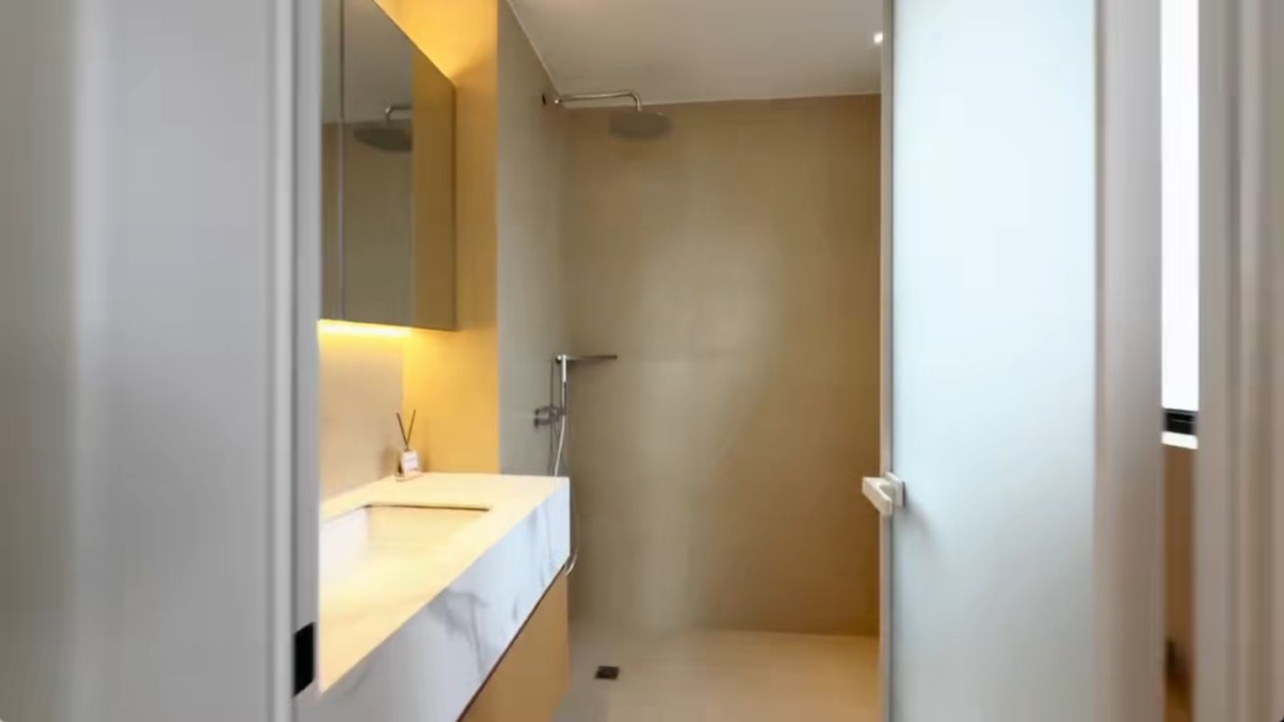Housing image — Bathroom