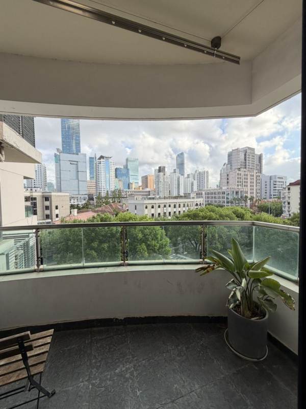 Housing image — Balcony