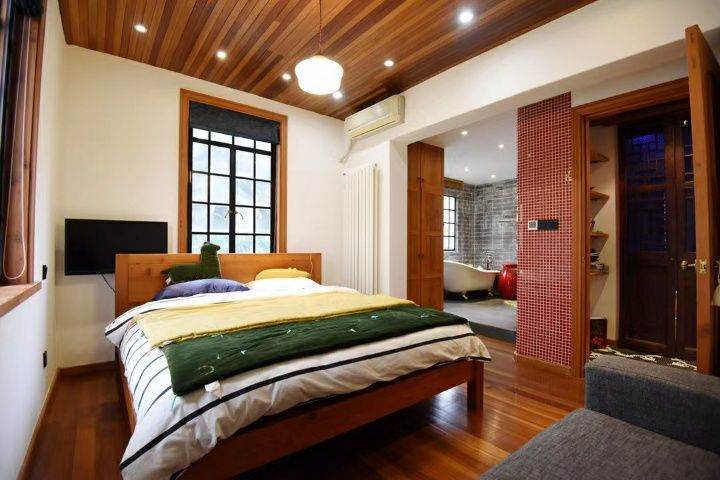 Housing image — Bedroom