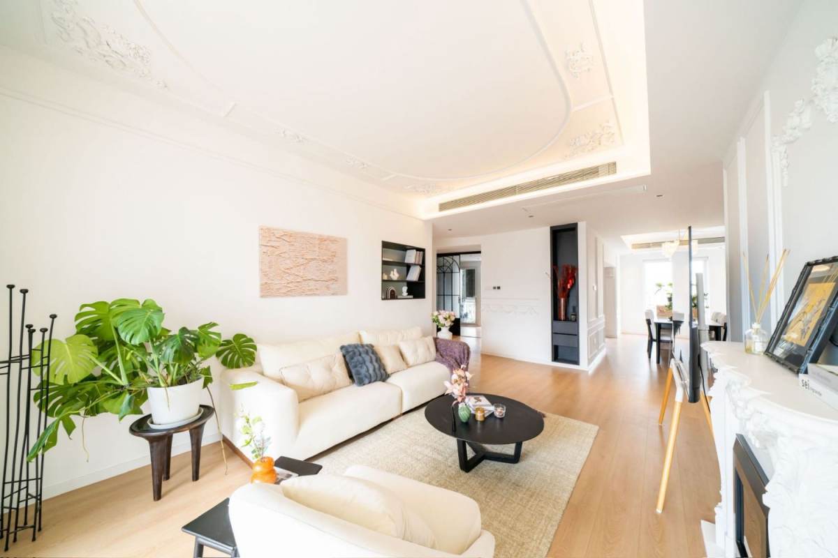 Housing image — Living Room