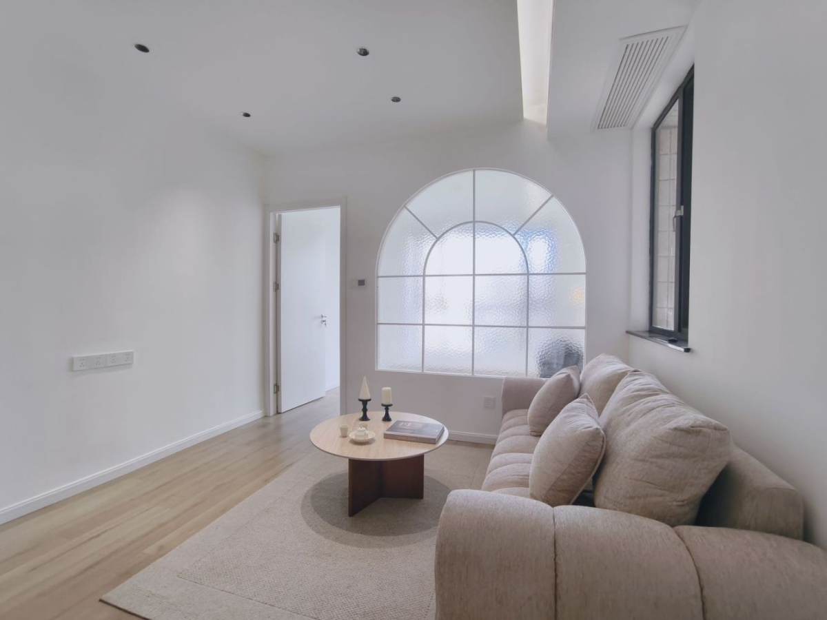 Housing image — Living Room