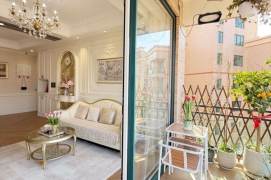 High-Floor 3BR Apartment in Gubei