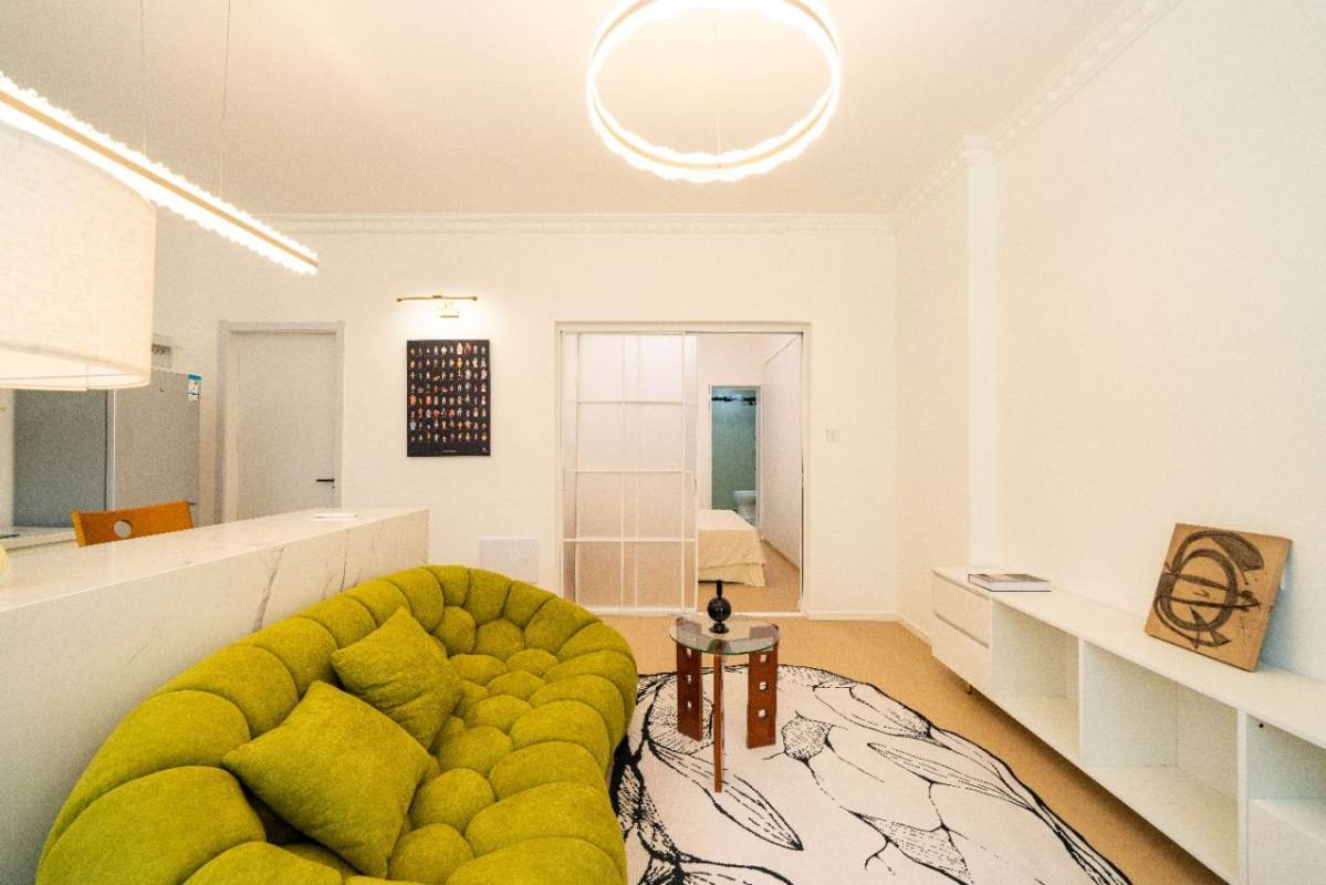 Housing image — Living Room