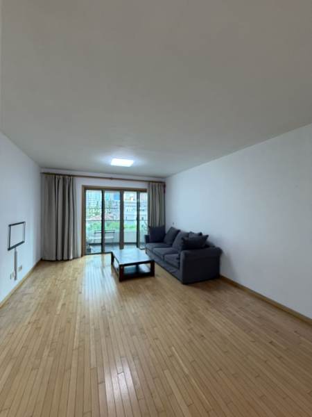 Housing image — Living Room