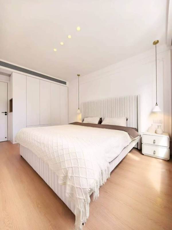 Housing image — Bedroom