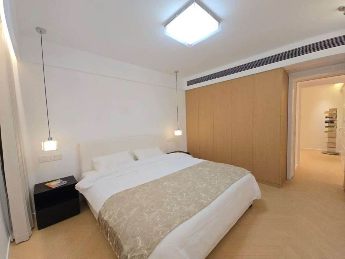 Housing image — Bedroom