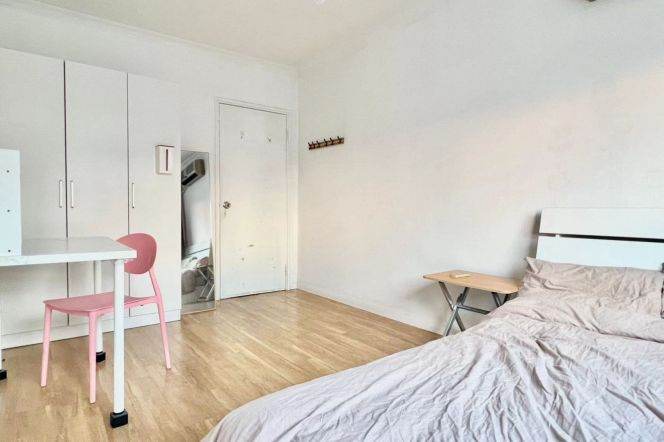6BR Shared Apartment near Zhongshan Park (L2/L11)
