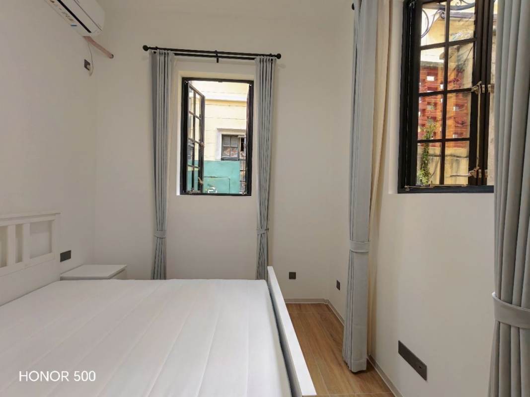Housing image — Bedroom