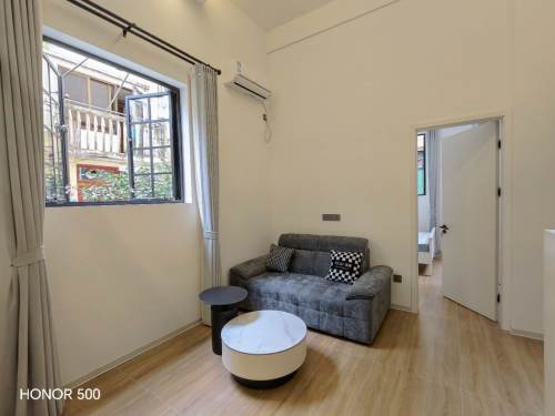 Housing image — Living Room