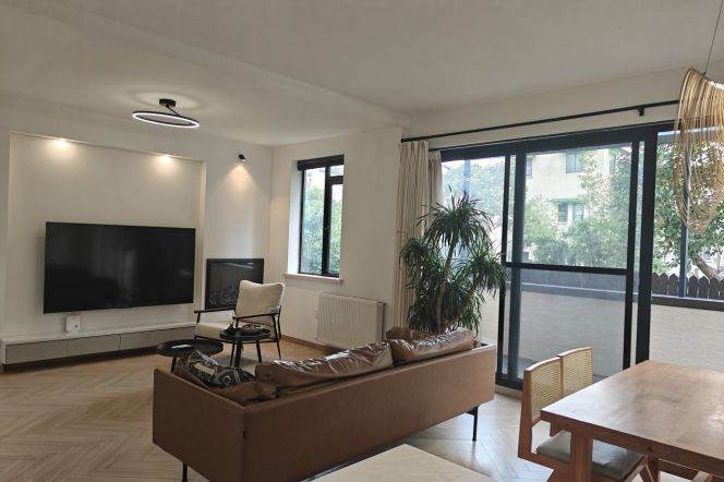 Spacious 2BR Lane House in Old Xuhui (L1/L7)