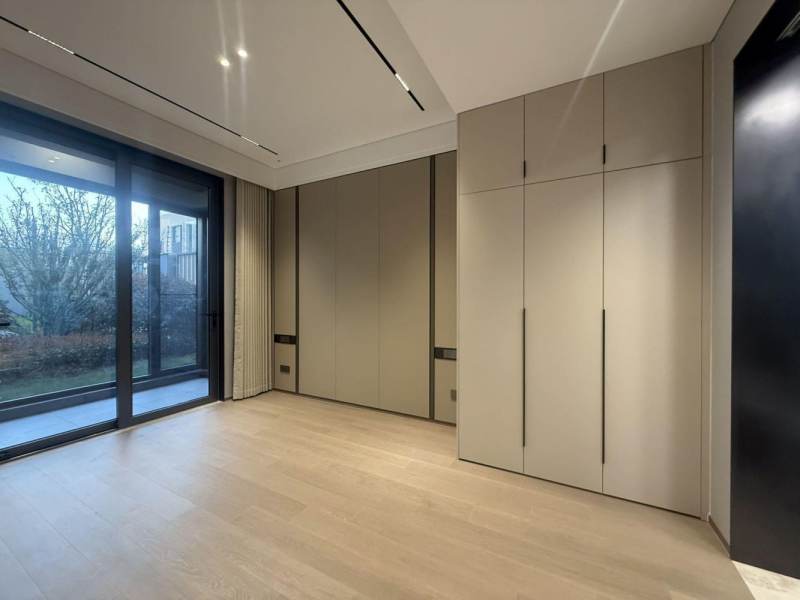 Housing image — Bedroom