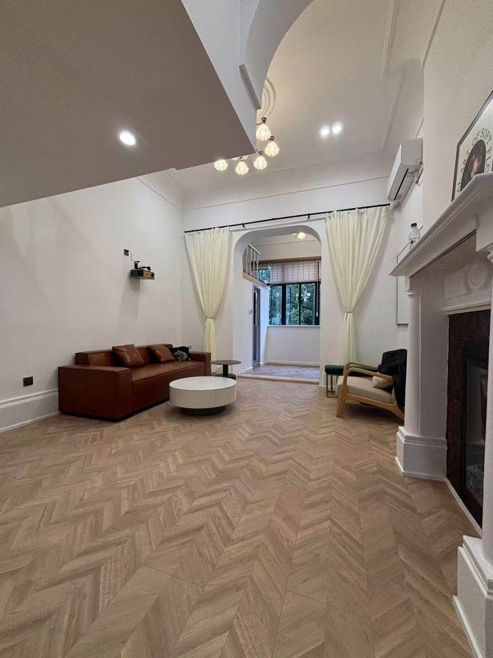 Housing image — Living Room