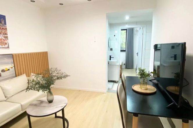 2BR Apartment near Zhongshan Park (L3/L4)